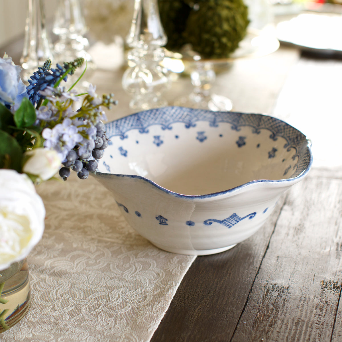 Ceramic Charger Plate for Modern Table Settings Design - Image 3