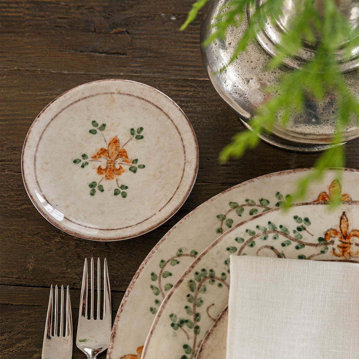 Decorative Ceramic Charger Plate for Everyday Dining - Image 5